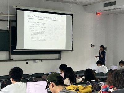 上海軟件開發(fā)前沿探索 第九屆“研究生學(xué)術(shù)交流月”計算機(jī)科學(xué)與工程學(xué)院（網(wǎng)絡(luò)空間安全學(xué)院）系列高水平課程講座紀(jì)實
